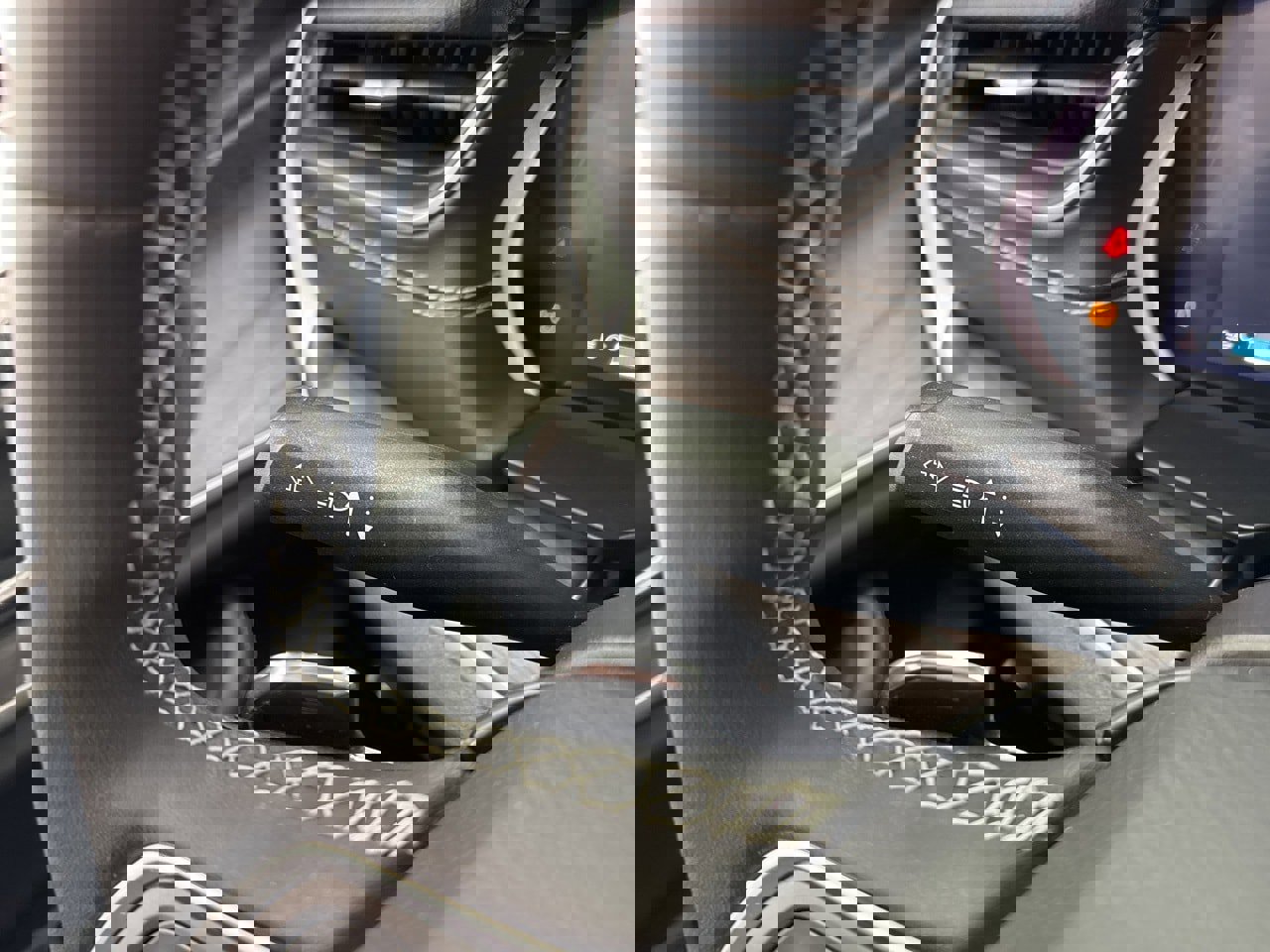 Used 2023 Jeep Grand Cherokee L Limited w/ Black Appearance Package image 22