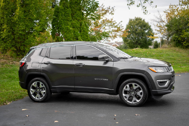 Used 2019 Jeep Compass Limited AWD/4WD image 4