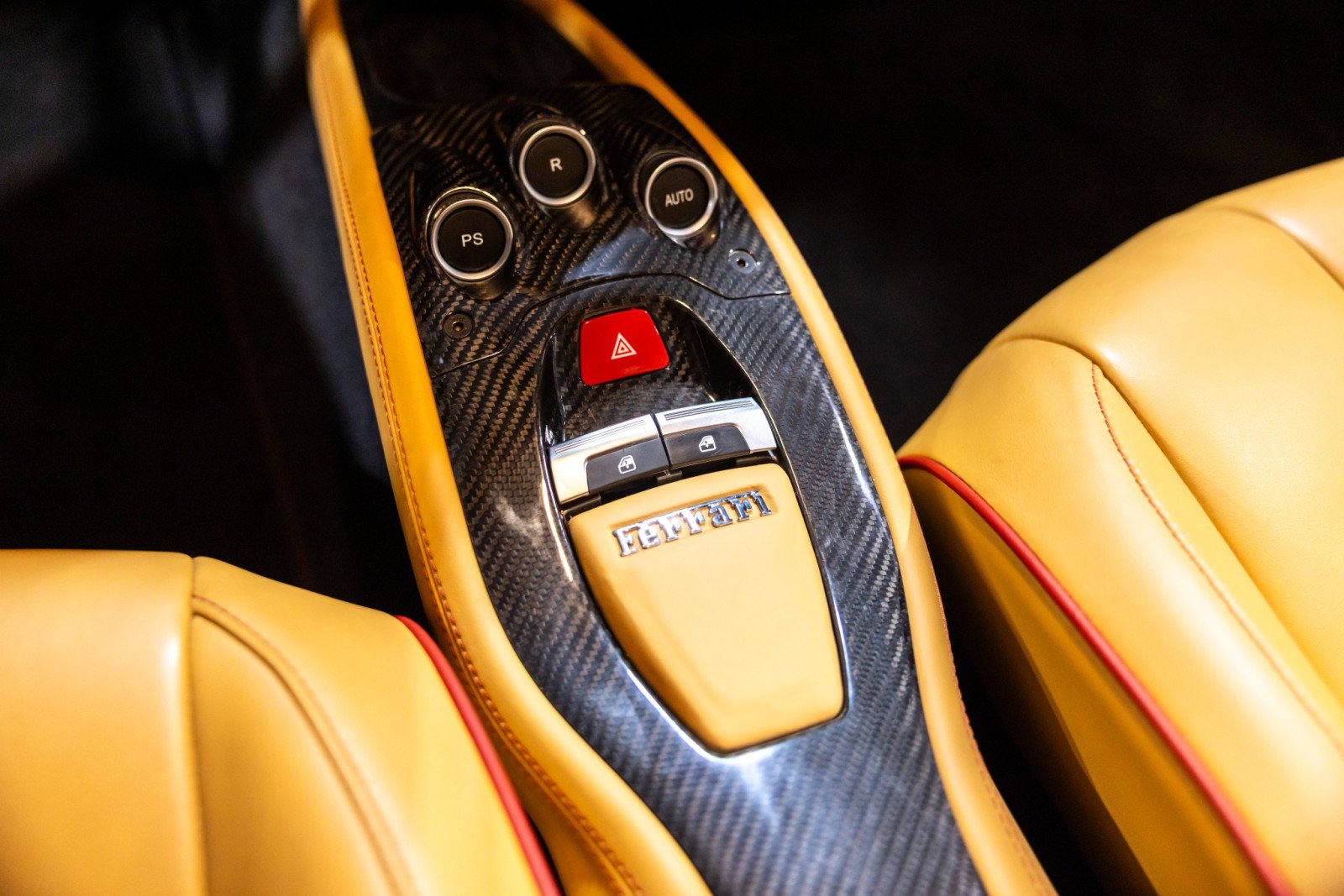 Used 2012 Ferrari 458 Italia Coupe RWD image 52