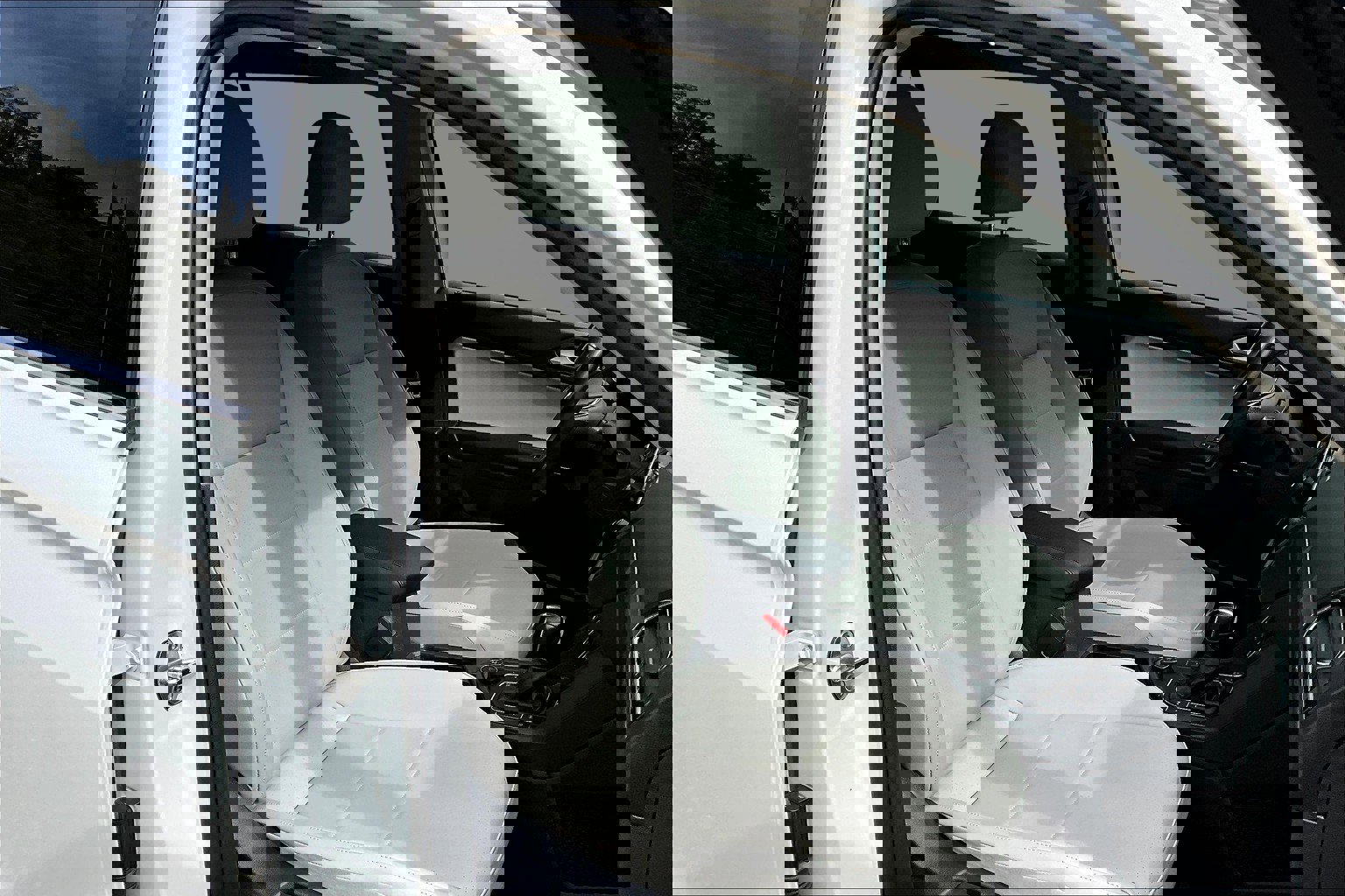 Used 2020 Volkswagen Tiguan SEL image 7