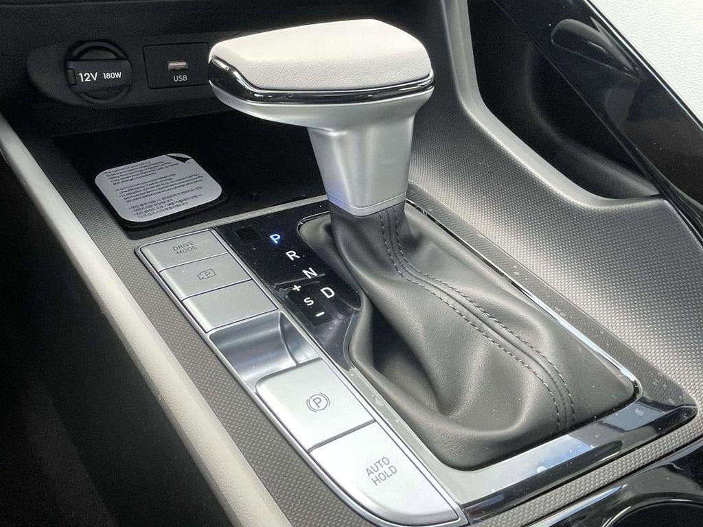 New 2026 Hyundai Elantra Limited image 40