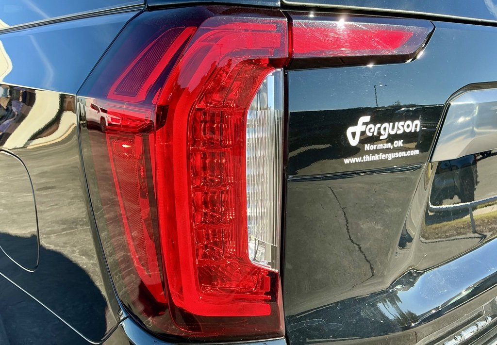 Used 2023 GMC Yukon XL AT4 image 13