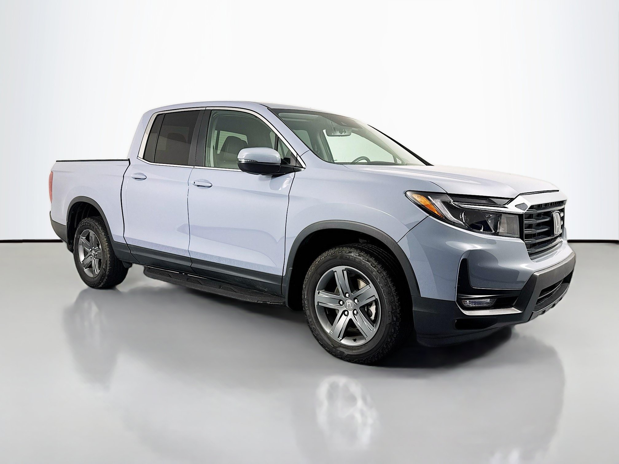 Certified 2023 Honda Ridgeline RTL image 3