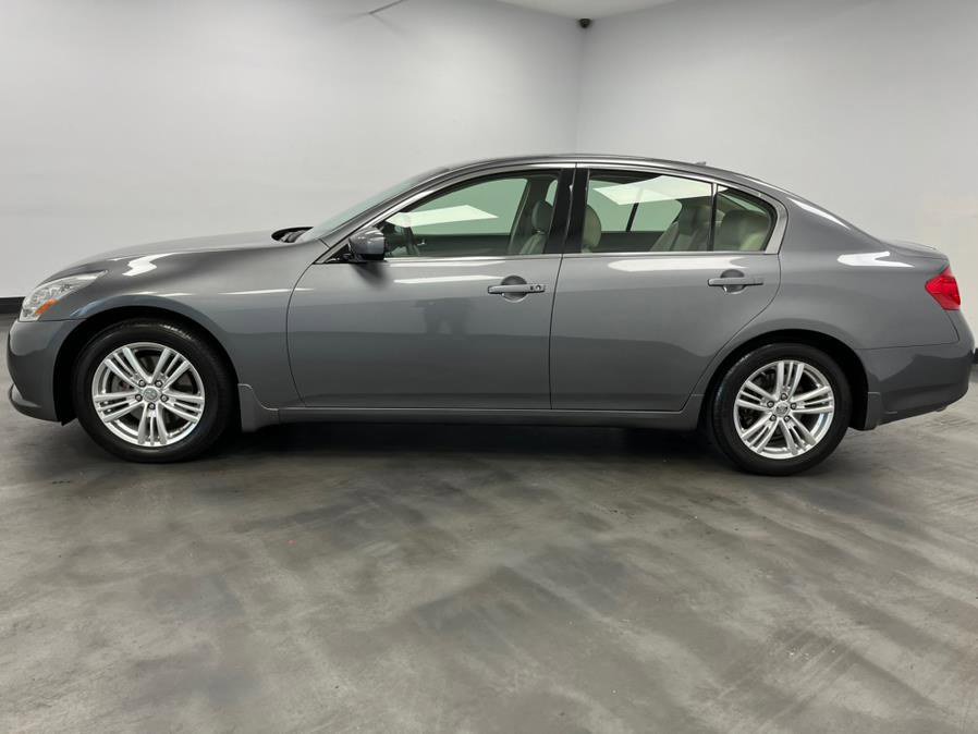 Used 2013 INFINITI G37 x Sedan w/ Premium Pkg image 3