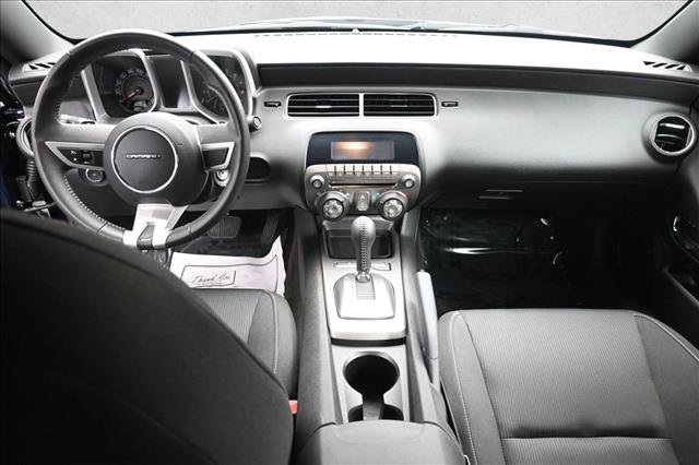 Used 2010 Chevrolet Camaro SS RWD image 17