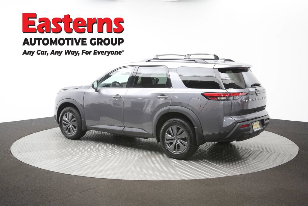 Used 2024 Nissan Pathfinder SV AWD/4WD image 61
