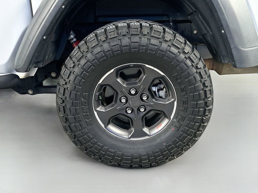 Used 2021 Jeep Gladiator Rubicon w/ LED Lighting Group AWD/4WD image 33