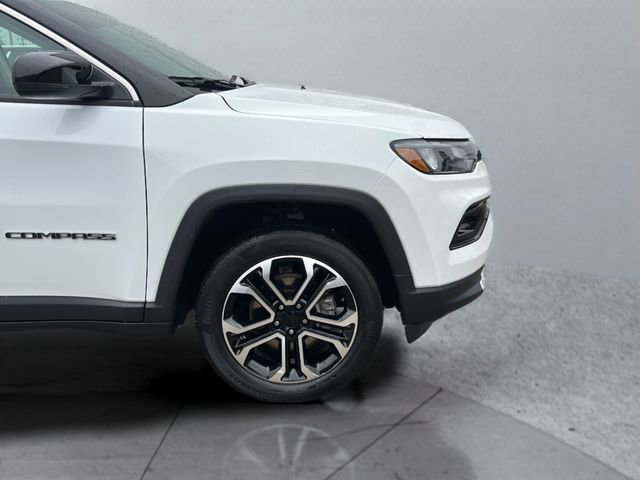 Used 2022 Jeep Compass Limited w/ Sun and Sound Group image 30