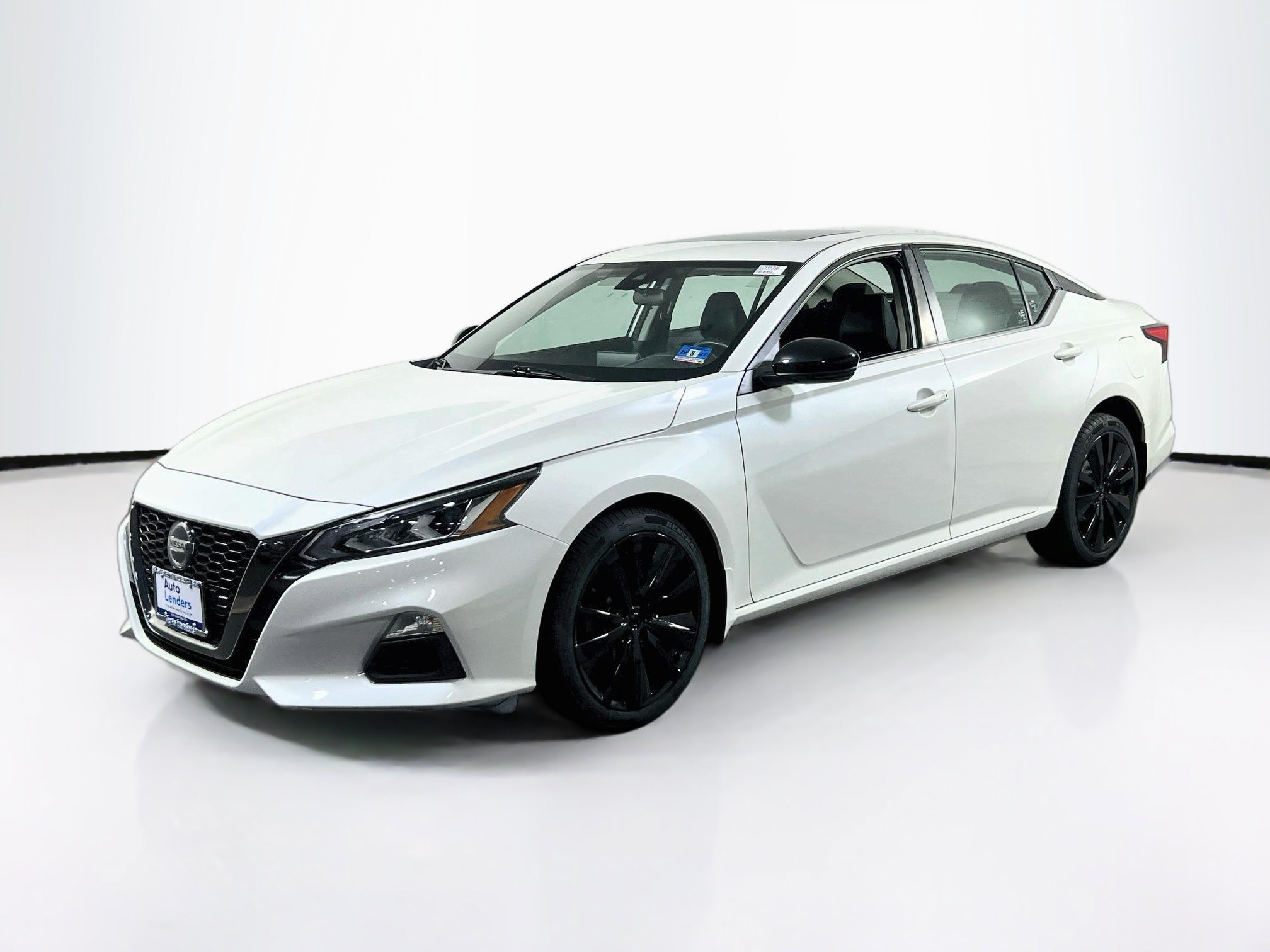 Used 2020 Nissan Altima 2.5 SR w/ Premium Package