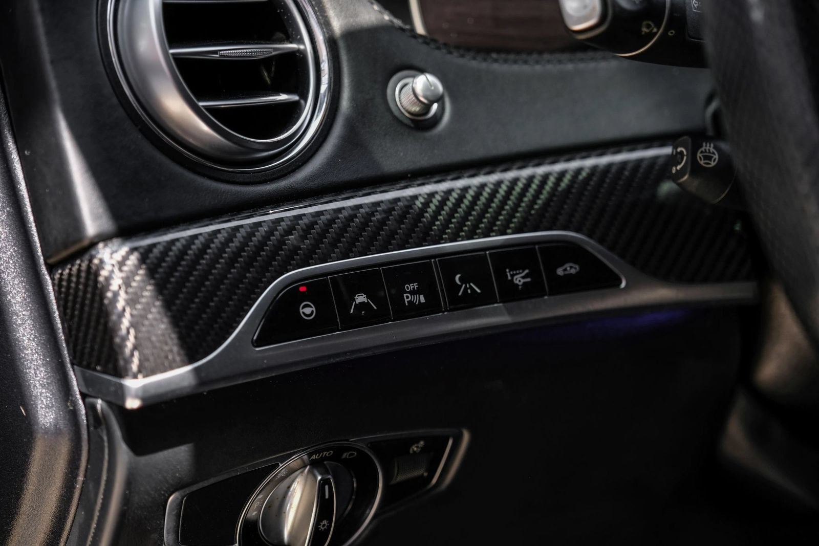 Used 2019 Mercedes-Benz S 63 AMG S 4MATIC Sedan image 40
