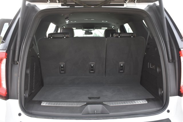 Used 2023 GMC Yukon AT4 w/ Technology Package image 19