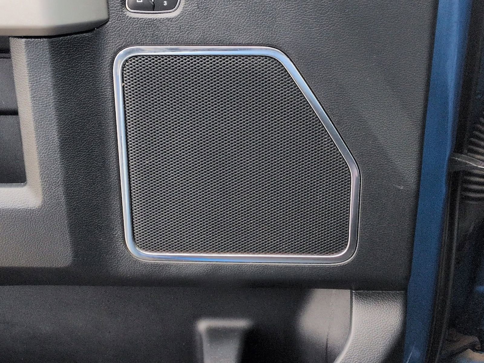 Used 2020 Ford F150 Lariat w/ Equipment Group 502A Luxury image 39