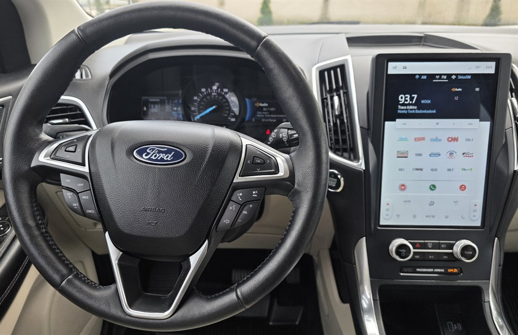Used 2022 Ford Edge Titanium AWD/4WD image 20