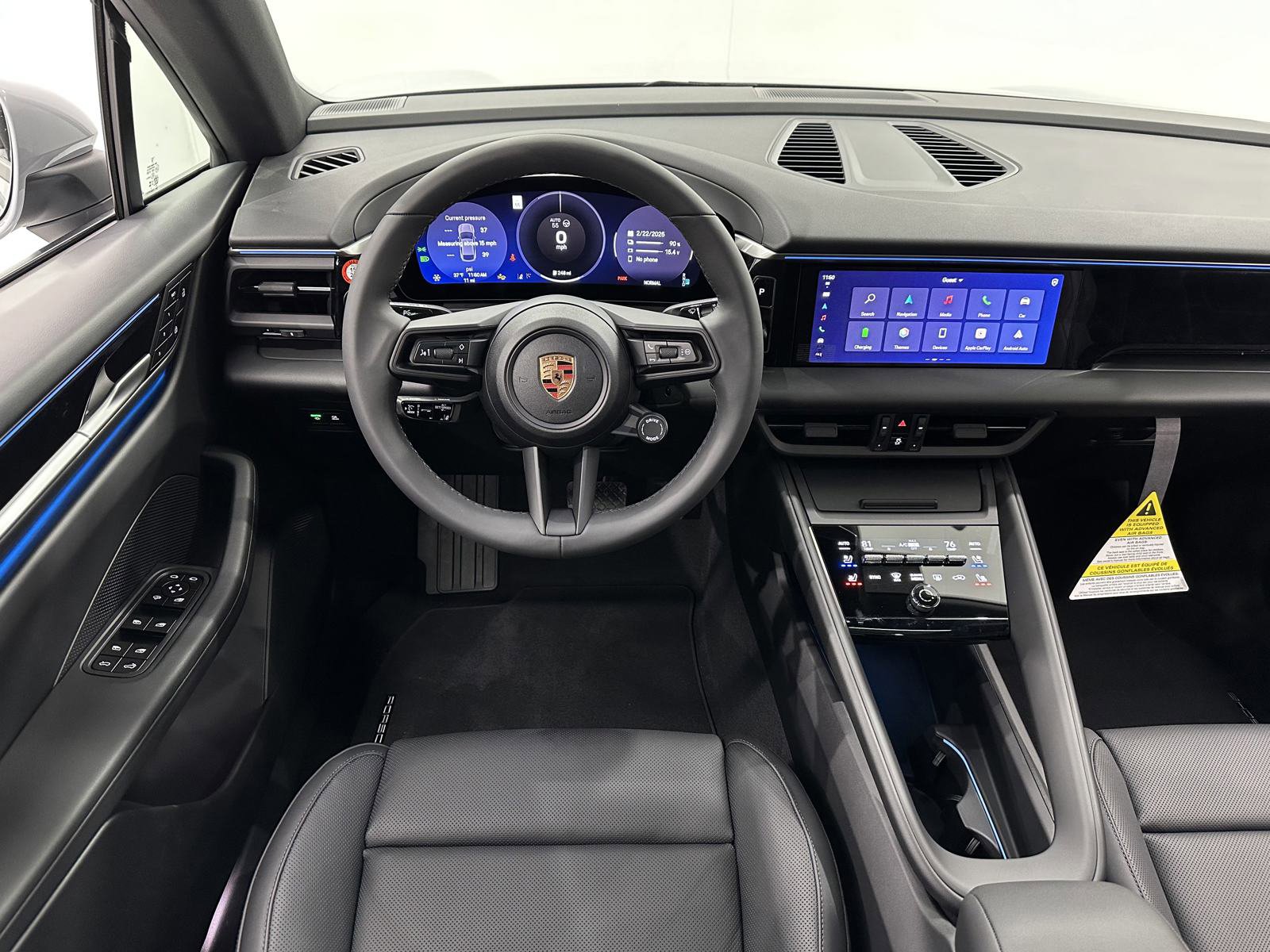 Certified 2025 Porsche Macan Electric image 26