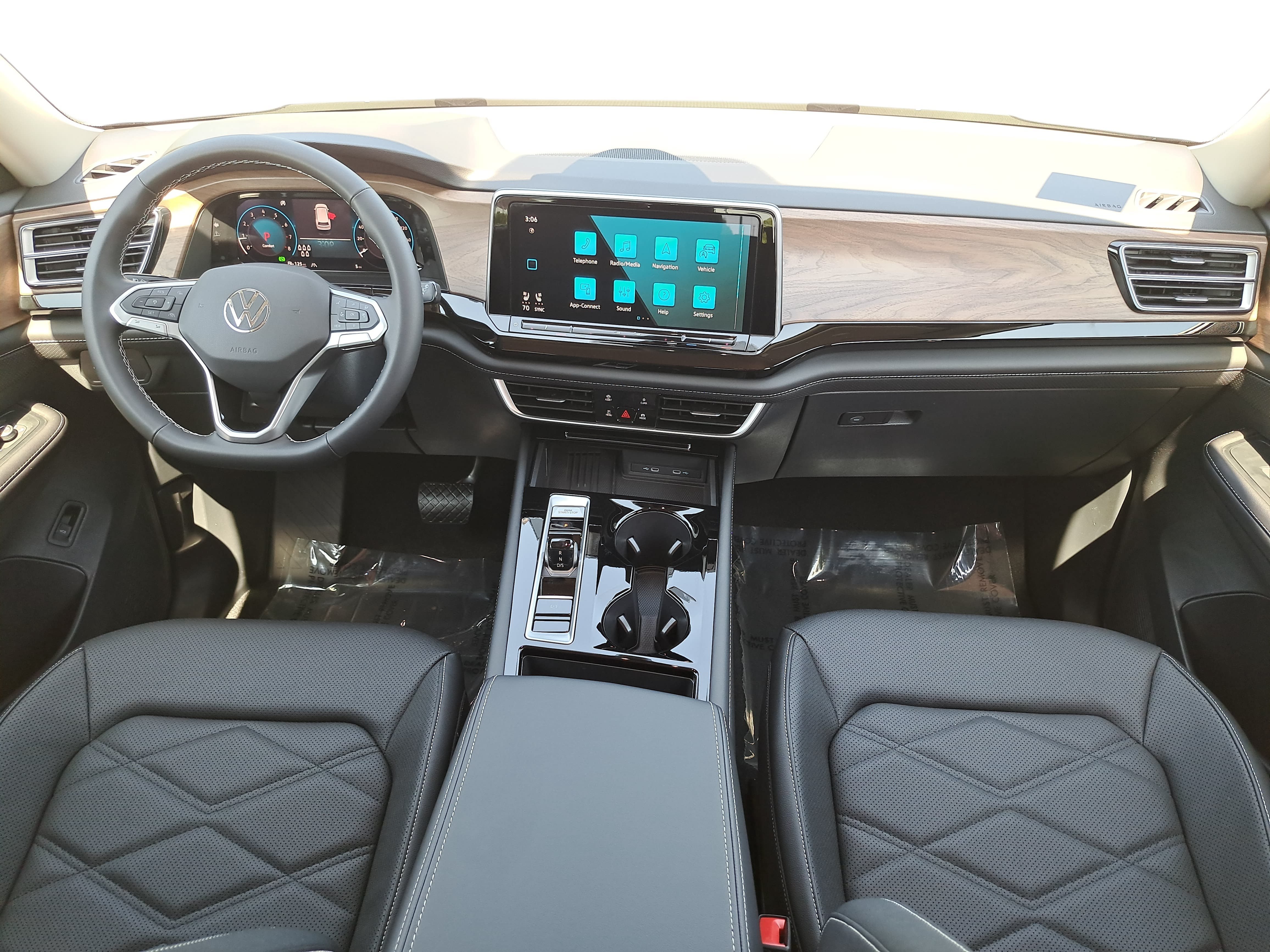 New 2026 Volkswagen Atlas SE AWD/4WD image 9