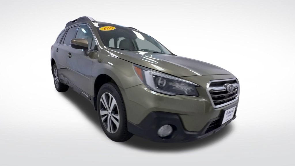Used 2019 Subaru Outback 2.5i Limited AWD/4WD image 2