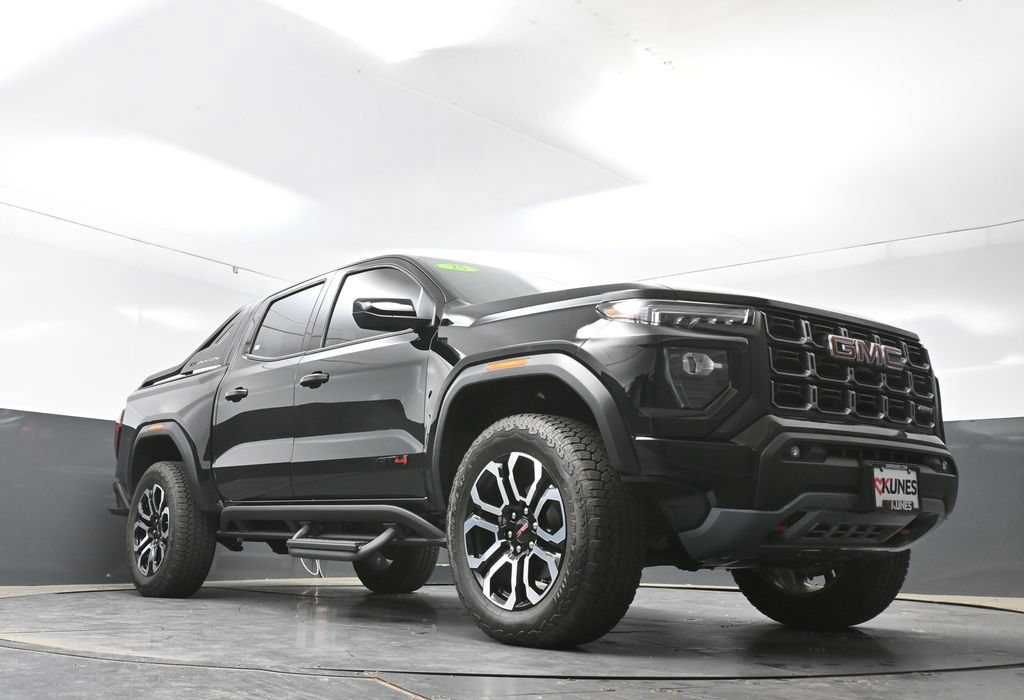 Used 2025 GMC Canyon AT4 w/ Nightfall Edition AWD/4WD image 52