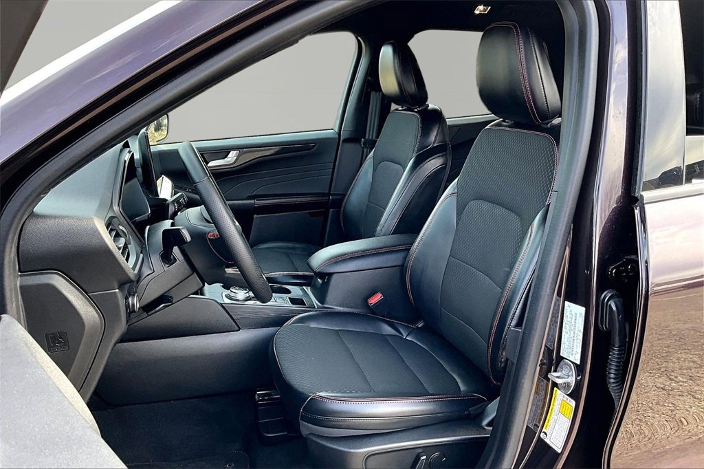 Certified 2023 Ford Escape ST-Line w/ Tech Pack #1 image 25