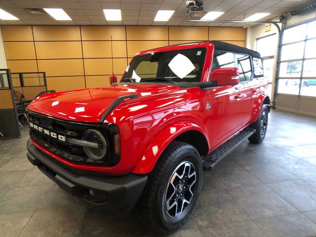 Certified 2024 Ford Bronco Outer Banks AWD/4WD image 3
