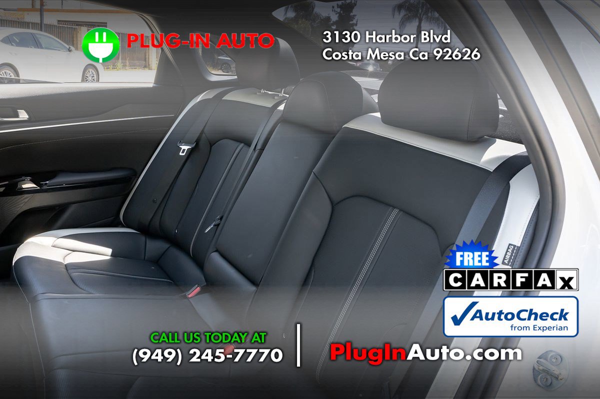 Used 2025 Kia K5 GT-Line w/ GT-Line Premium Package FWD image 11