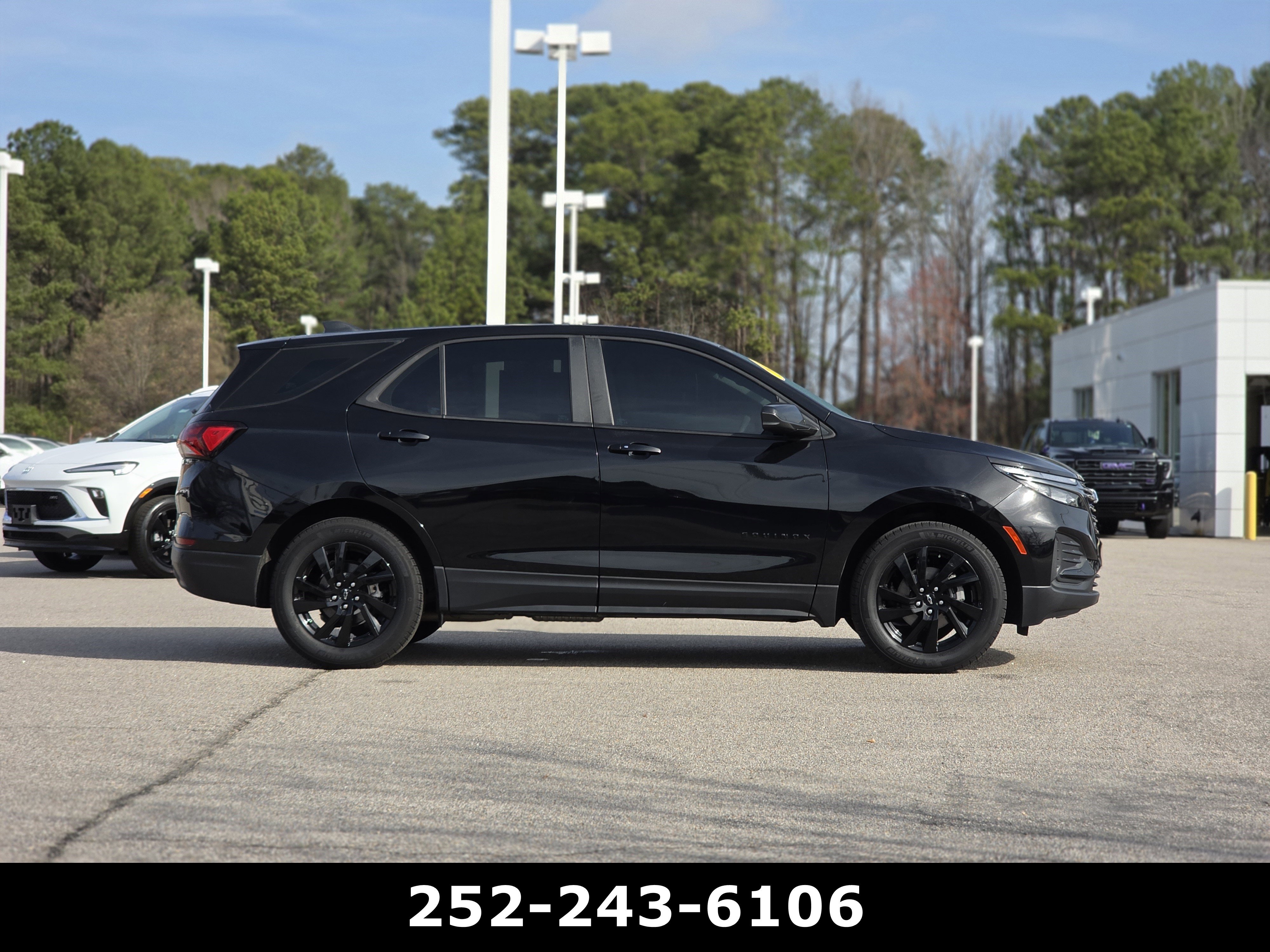 Used 2024 Chevrolet Equinox LS w/ Midnight Edition image 8