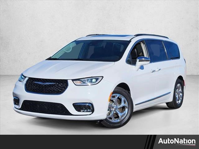 Used 2022 Chrysler Pacifica Limited image 1