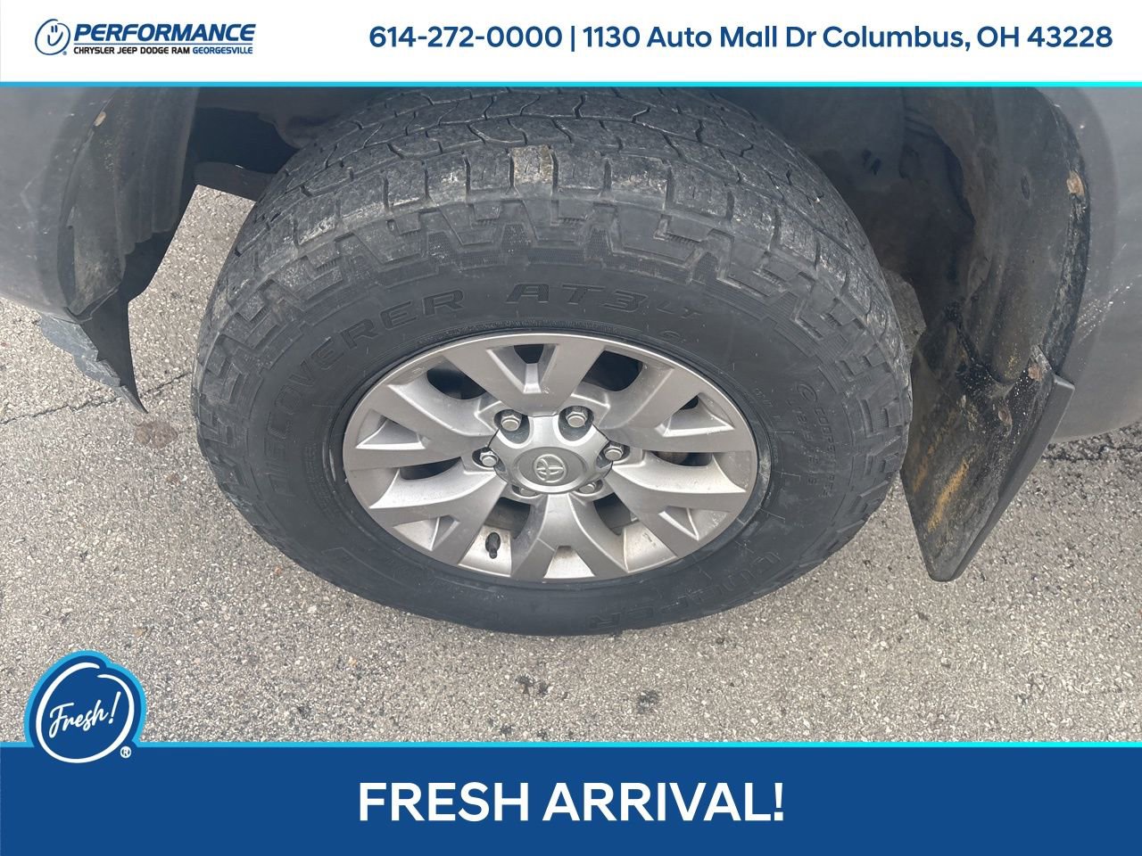 Used 2017 Toyota Tacoma TRD Off-Road image 10