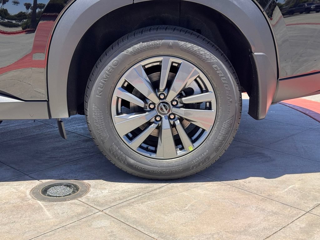 New 2026 Nissan Pathfinder SV w/ Cargo Package FWD image 10