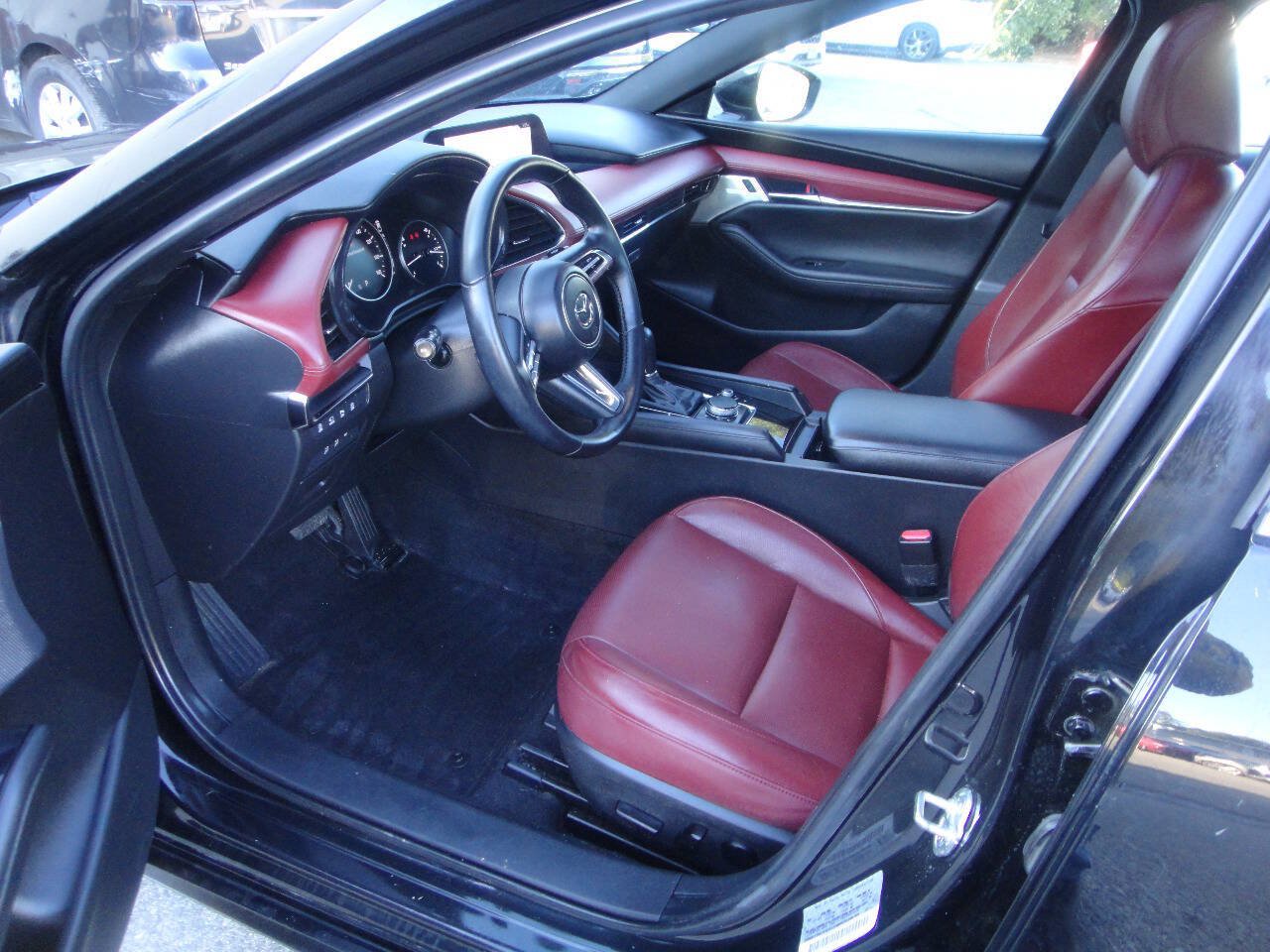 Used 2023 MAZDA MAZDA3 Hatchback w/ Appearance Package AWD/4WD image 7