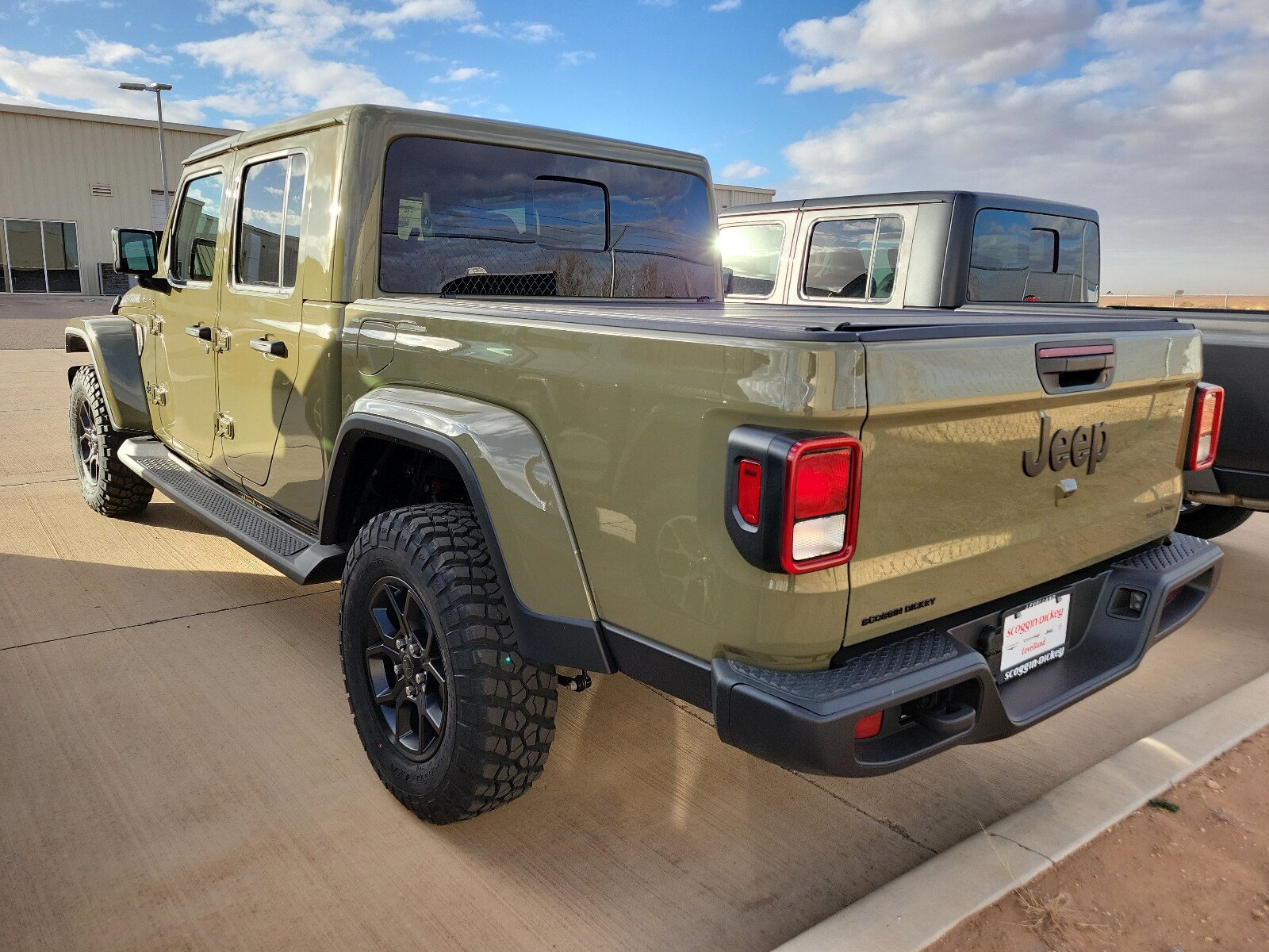New 2026 Jeep Gladiator Sport AWD/4WD image 3