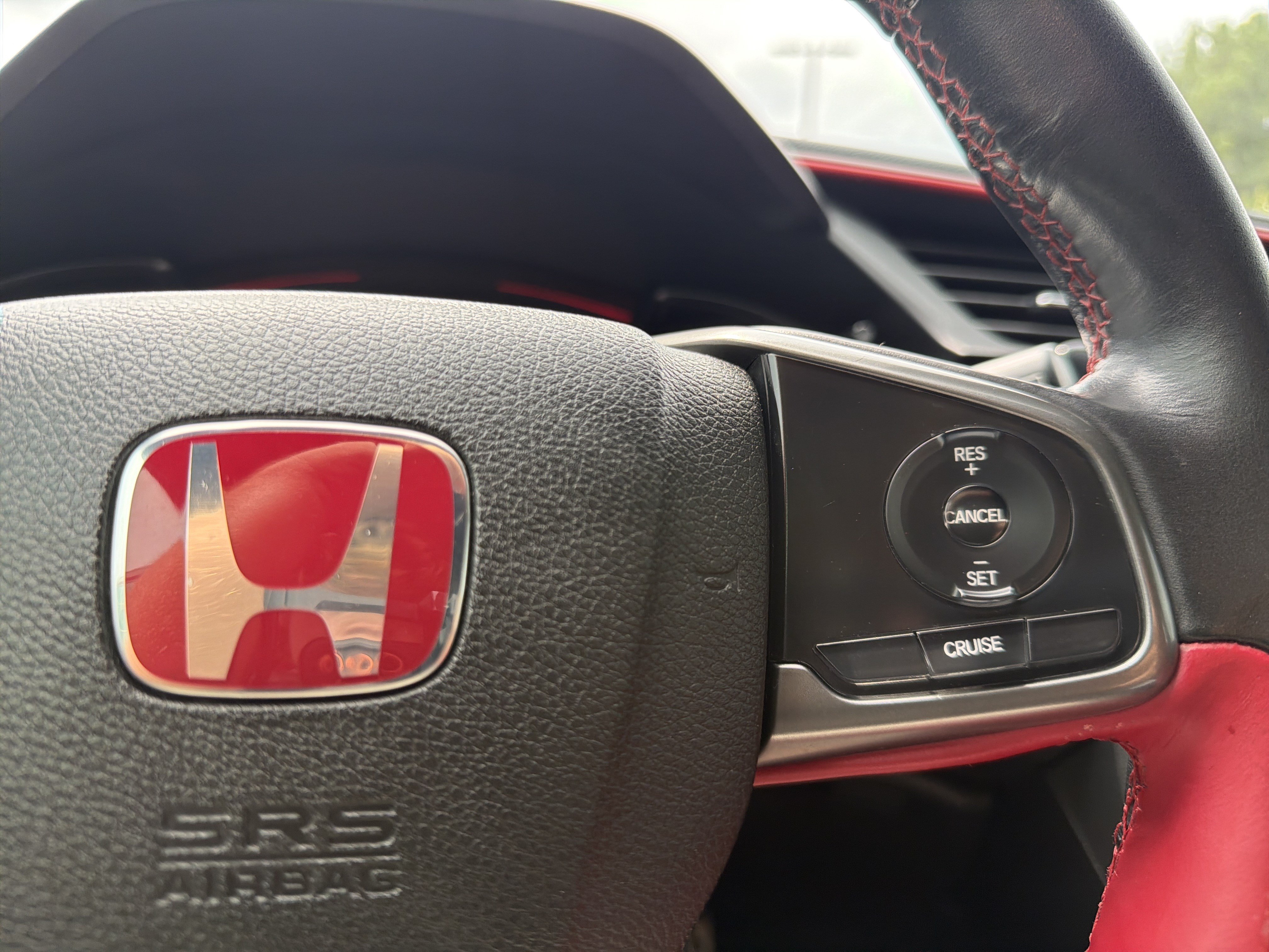Used 2017 Honda Civic Type R image 9