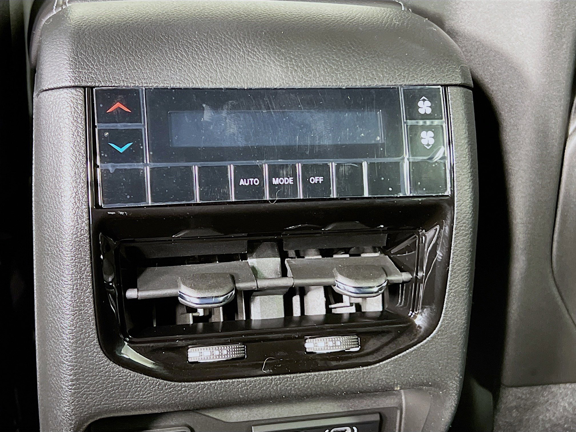 New 2025 Jeep Grand Cherokee L Altitude image 27