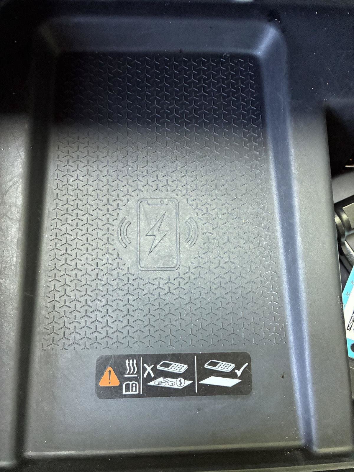 Used 2025 GMC Acadia Elevation AWD/4WD image 28
