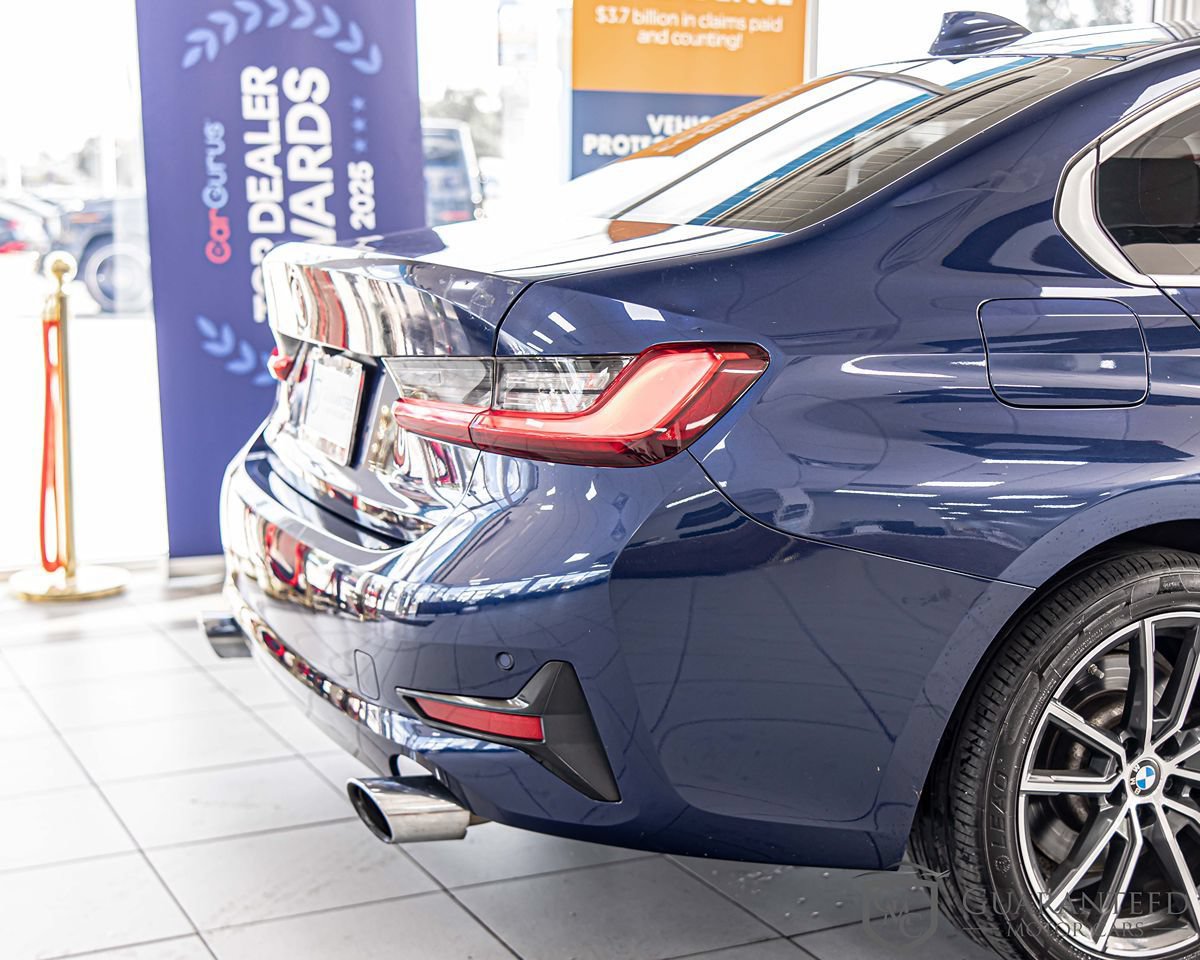 Used 2019 BMW 330i xDrive Sedan w/ Convenience Package AWD/4WD image 12