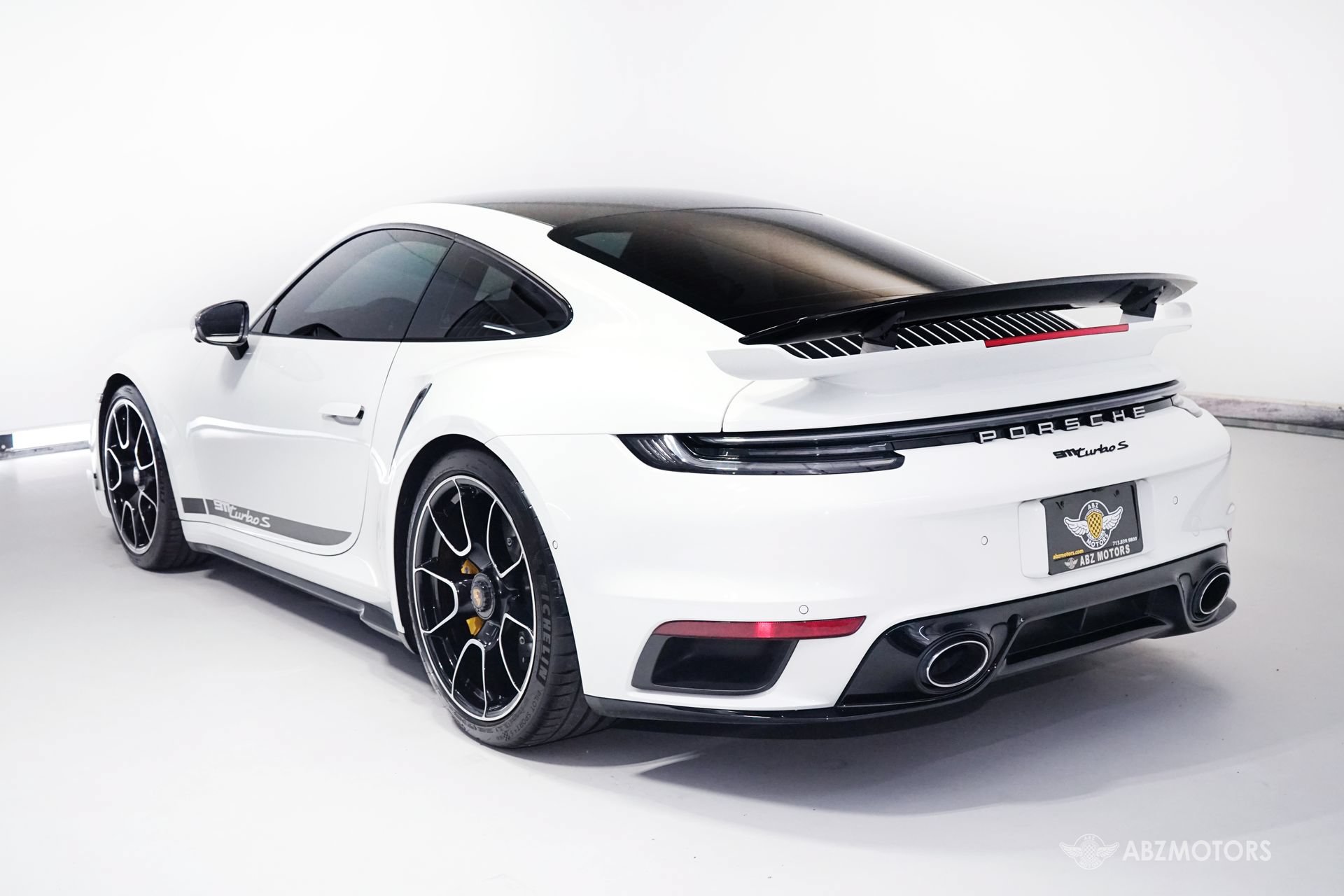 Used 2025 Porsche 911 Turbo S AWD/4WD image 6