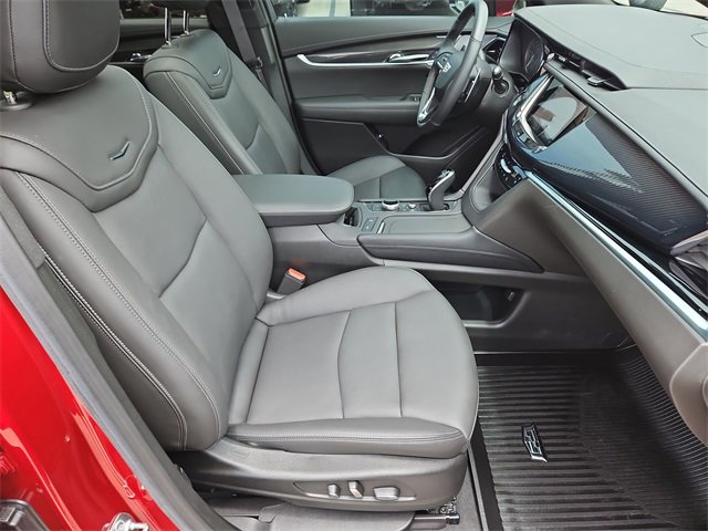 Used 2024 Cadillac XT6 Sport w/ Technology Package image 12