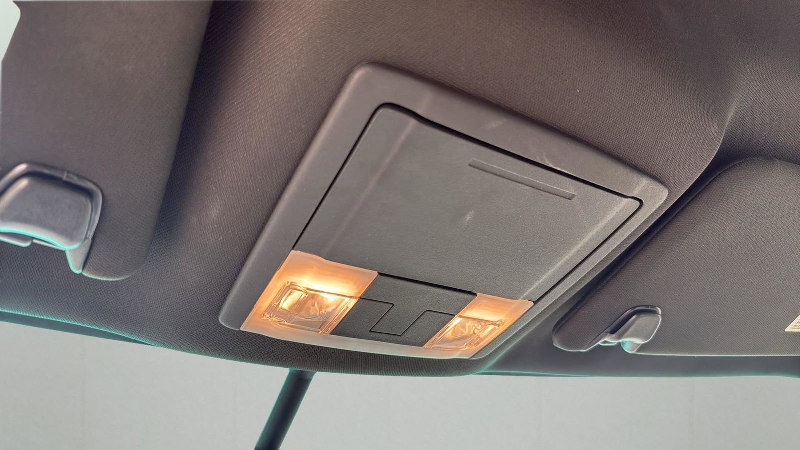 Used 2015 Ford Explorer XLT w/ Equipment Group 202B image 23