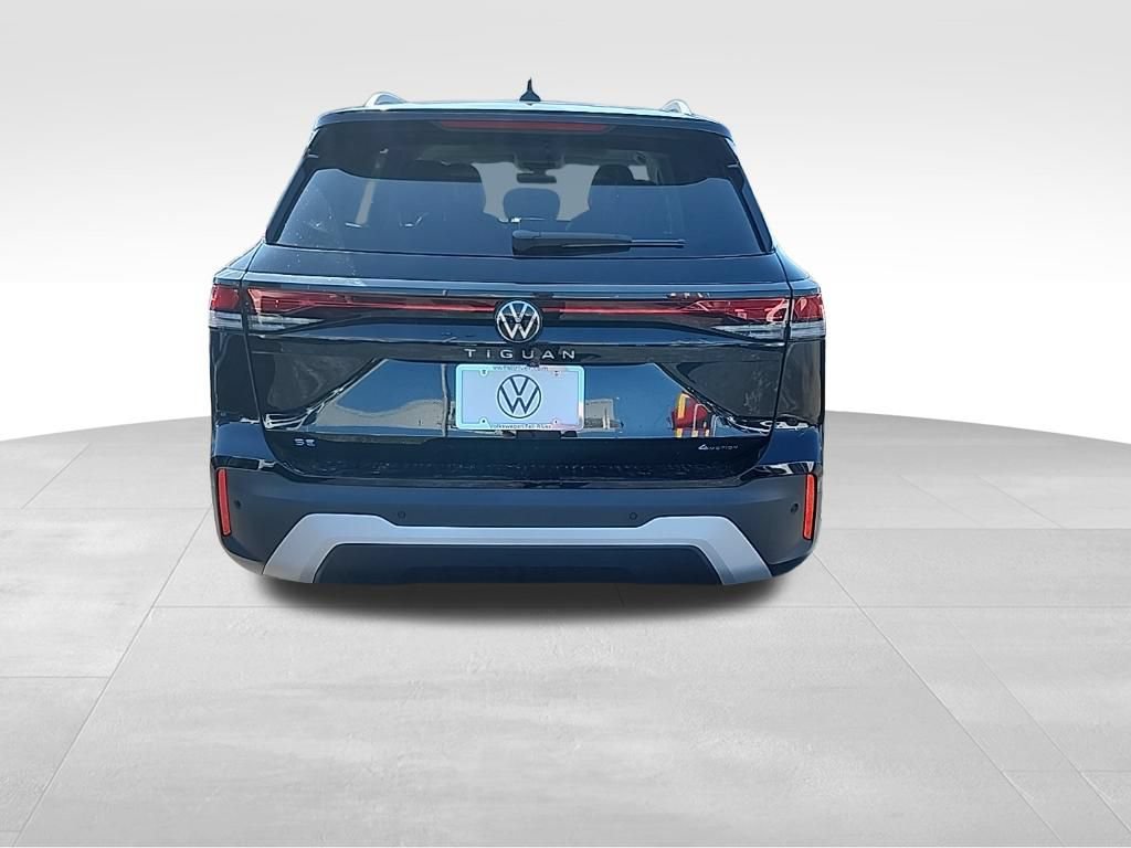 New 2026 Volkswagen Tiguan SE AWD/4WD image 6