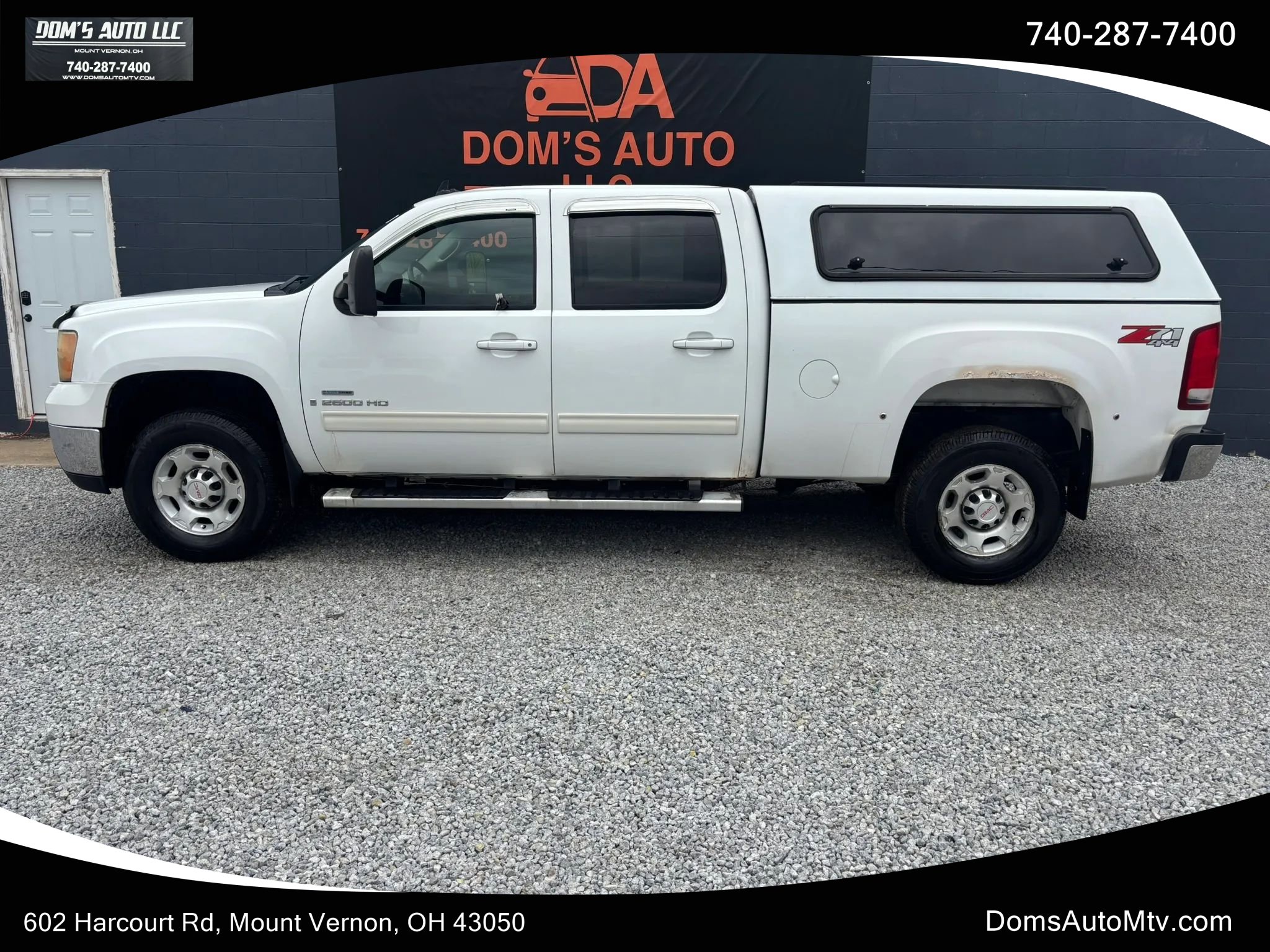 Used 2009 GMC Sierra 2500 SLT w/ SLT Convenience Package AWD/4WD image 1