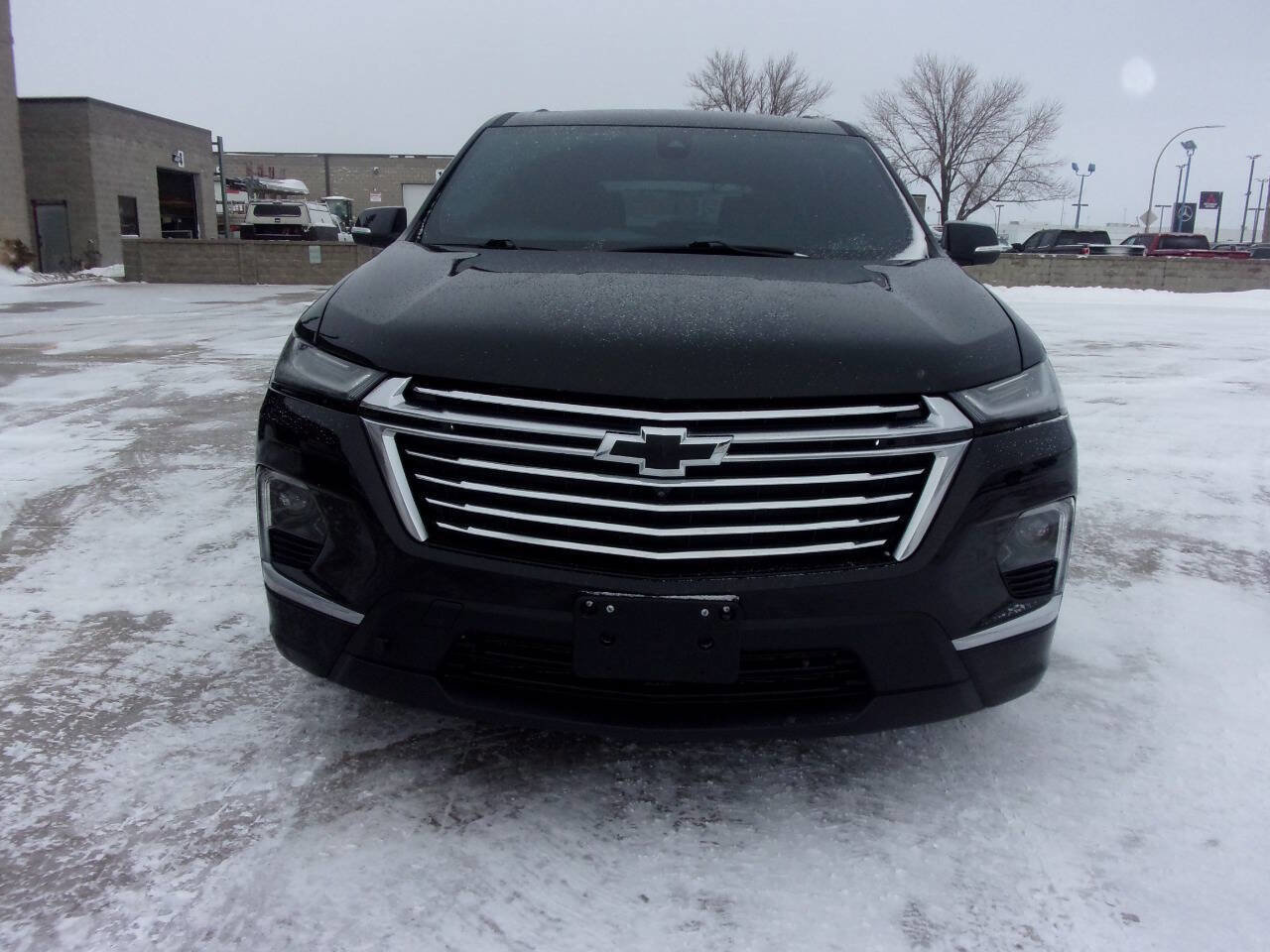 Used 2023 Chevrolet Traverse Premier image 3