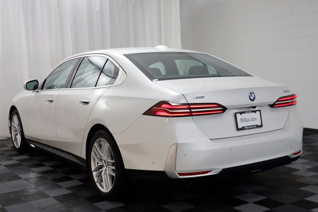 Used 2025 BMW 530i xDrive image 15