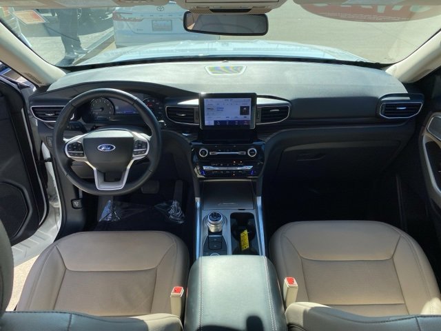 Used 2024 Ford Explorer Limited image 14