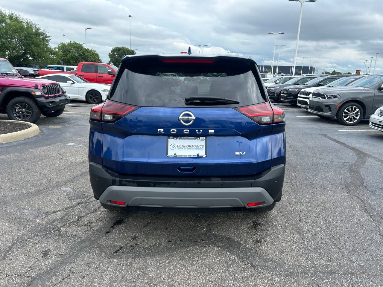 Used 2021 Nissan Rogue SV FWD image 4