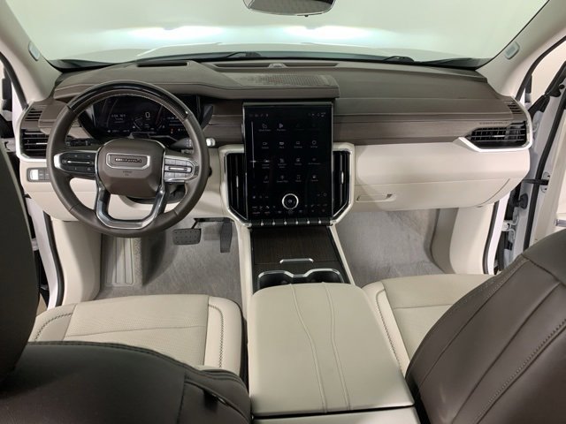 Used 2024 GMC Acadia Denali w/ Super Cruise Package image 39