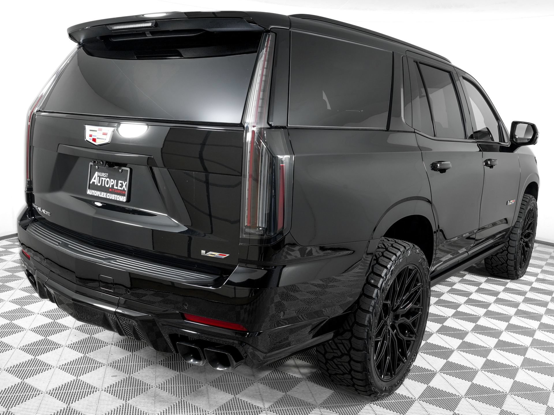 Used 2026 Cadillac Escalade V AWD/4WD image 5