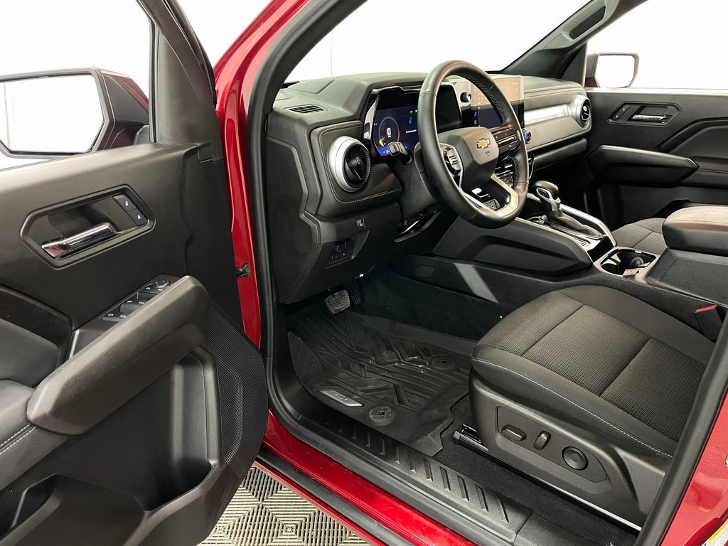 Certified 2024 Chevrolet Colorado LT w/ LT Convenience Package II image 24