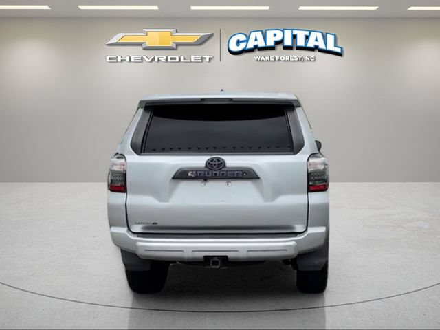 Used 2019 Toyota 4Runner TRD Off-Road AWD/4WD image 4