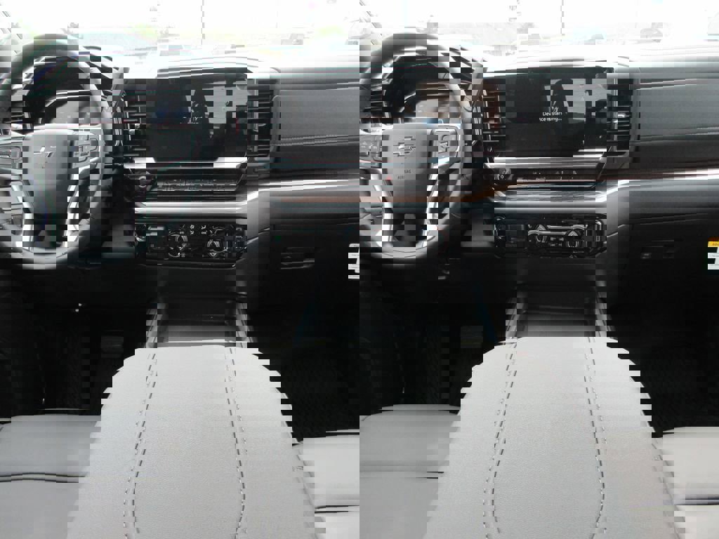 New 2026 Chevrolet Silverado 3500 LT image 19