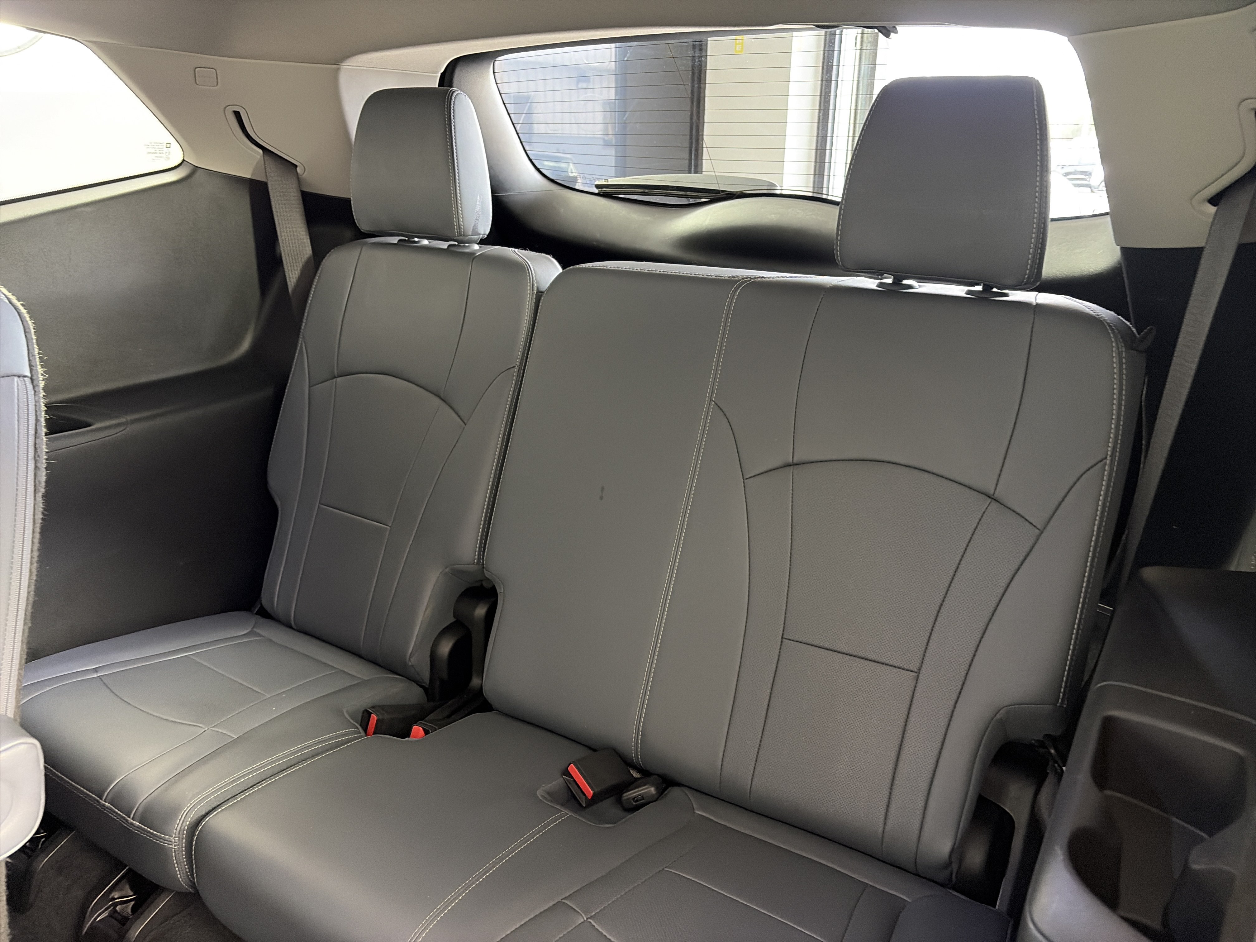Certified 2021 Buick Enclave Essence w/ Sport Touring Edition FWD image 8