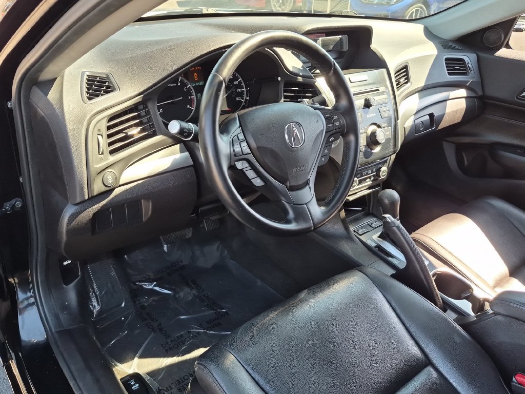 Used 2017 Acura ILX FWD image 8